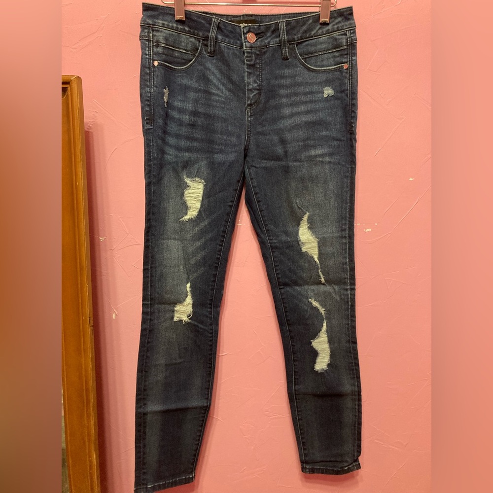 👖 Bebe Size 8 Heartbreaker Skinny Jeans ❤️